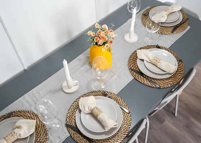 Dreamy Sanctuary Center View Apartment *